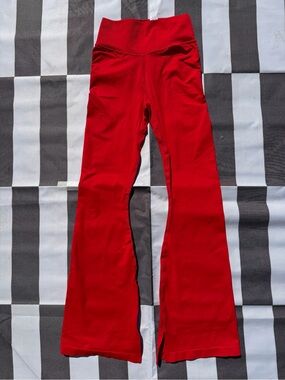 Fabletics Women’s Red Flare Yoga Pants Leggings Size Small